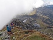 51 Scendiamo con vista sui Laghi di Porcile